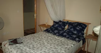 Le Bois de l'église "The Cottage"