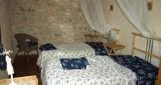 Le Bois de l'église "The Cottage"