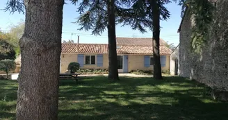 Les Champs de l'Oume "L'oumé Lodge"