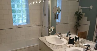 Les Champs de l'Oume "L'oumé Lodge"