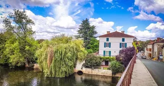 Village étape de Mansle Les Fontaines