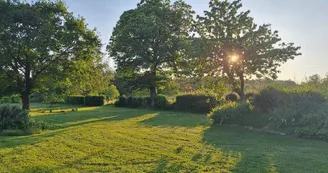 Le Nid sur la Plaine