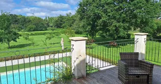 Le Nid sur la Plaine