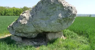Dolmen Pierre Blanche - Bessé